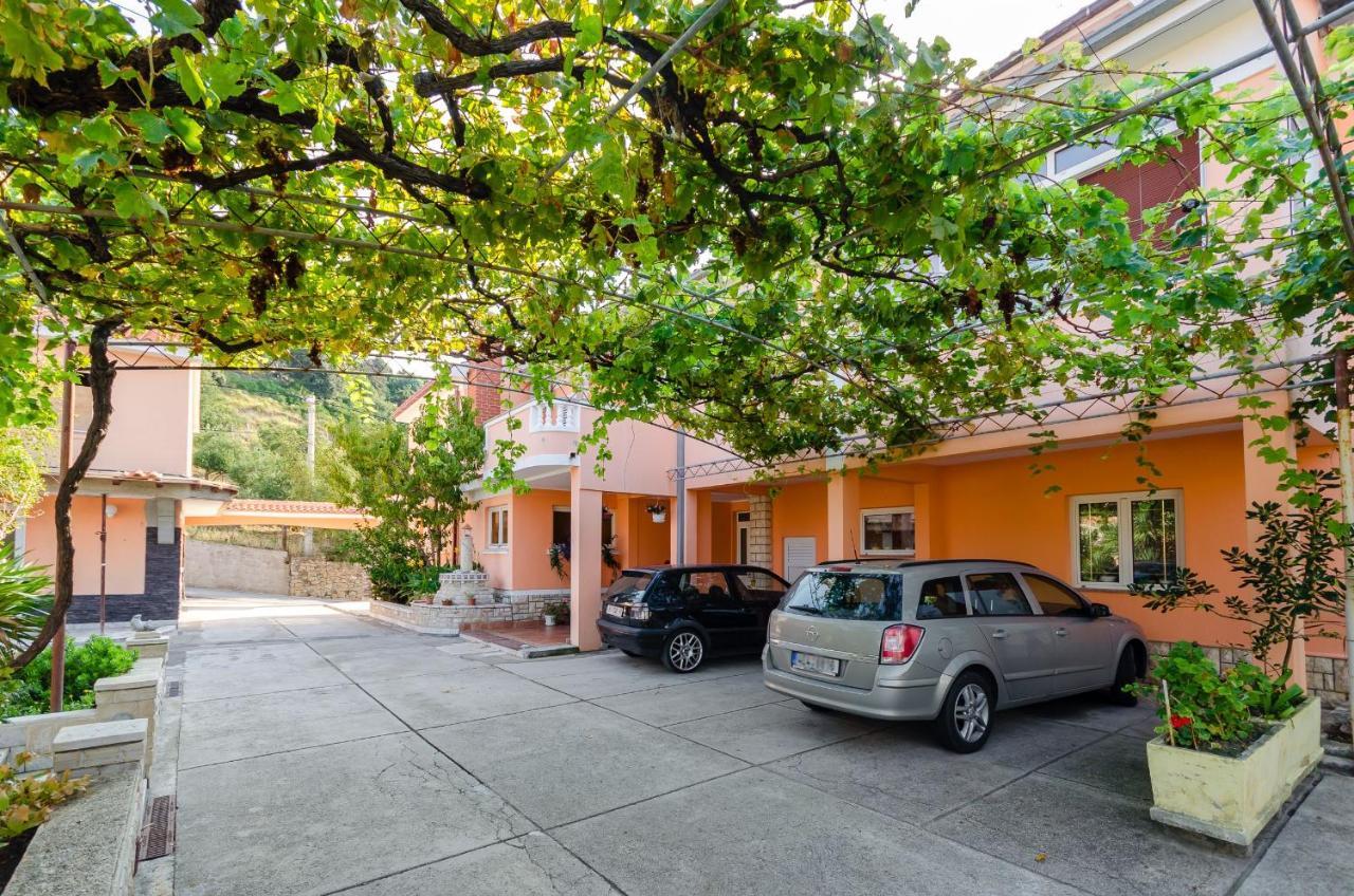 Apartments Darko Palit Bagian luar foto